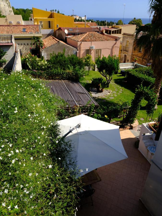 L'Antico Borgo Bed & Breakfast Milazzo Exterior photo
