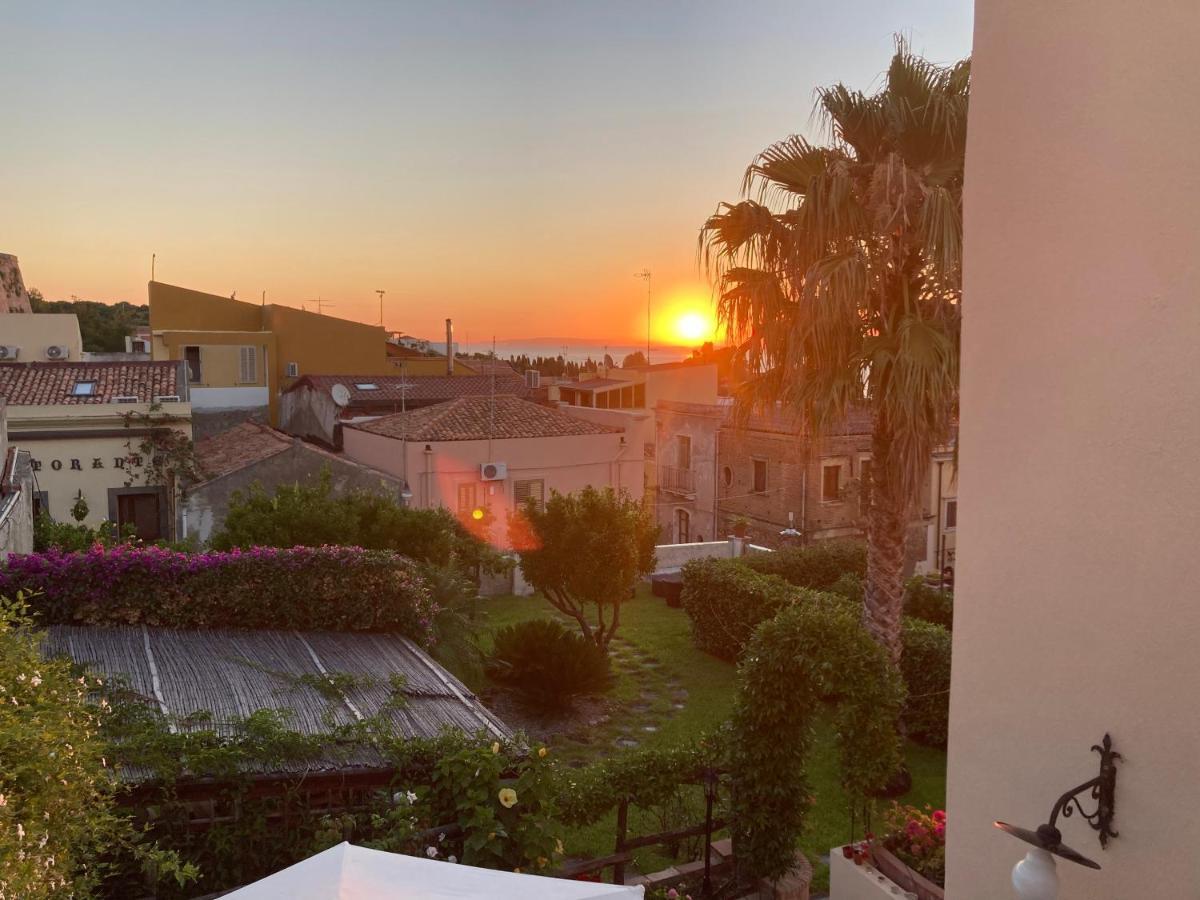 L'Antico Borgo Bed & Breakfast Milazzo Exterior photo